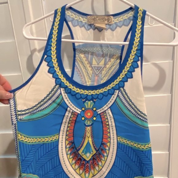 Geometric Pattern Razorback Tank - Picture 1 of 2